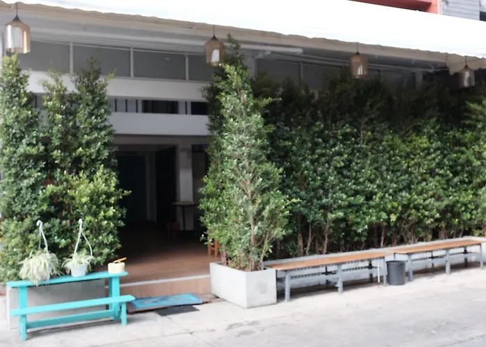 Ploy Hostel